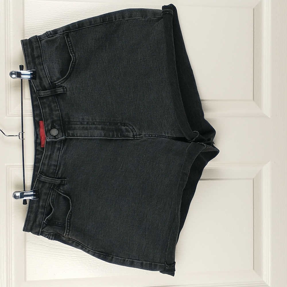 Jennifer Lopez women's black high rise cut off raw hem jean shorts 16